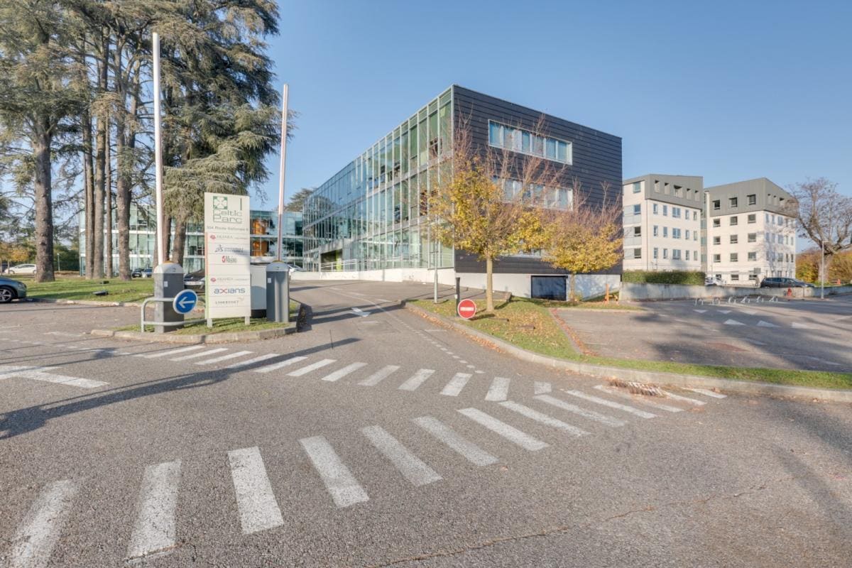 304 Route Nationale Six, Limonest to rent Building Photo- Image 1 of 20