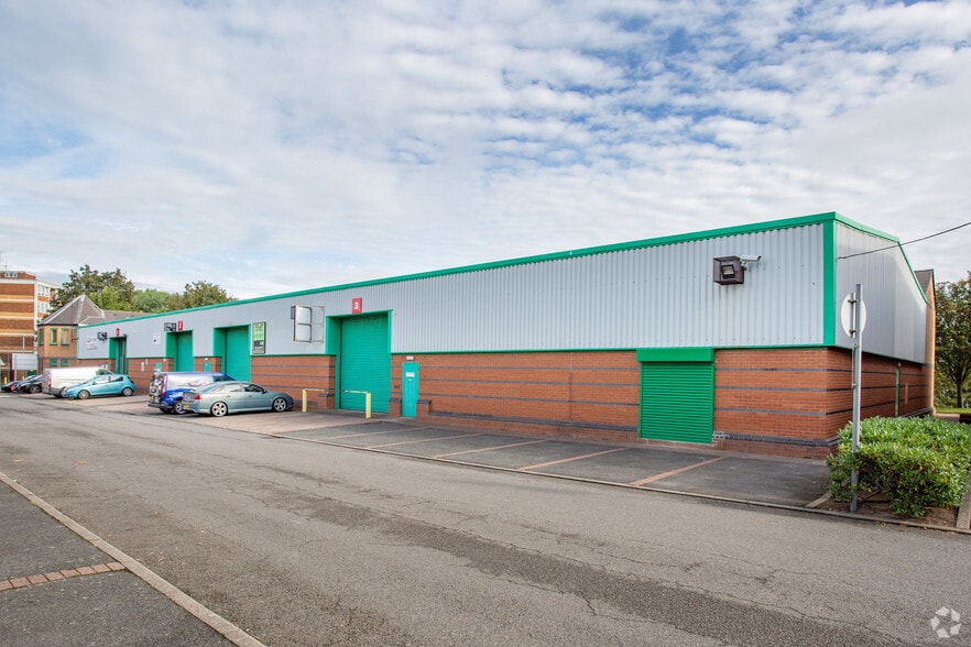 Cleton St, Tipton to rent - Building Photo - Image 3 of 5