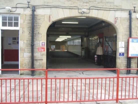 Wellington St, Bingley to rent - Building Photo - Image 3 of 4