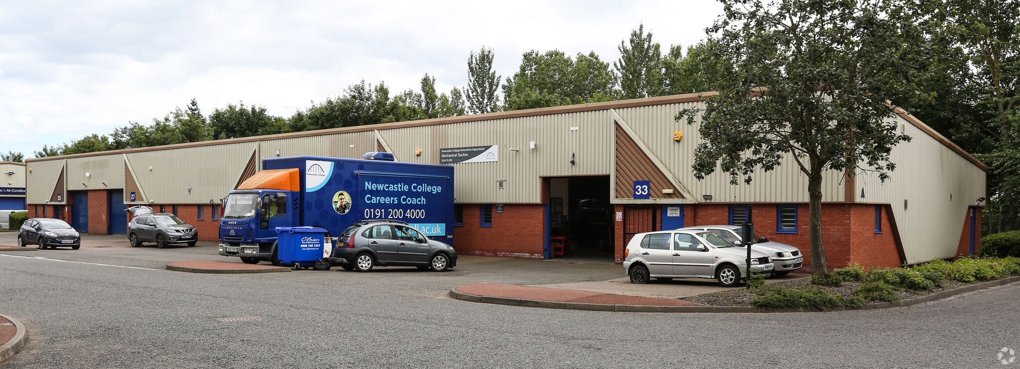 Invincible Dr, Newcastle Upon Tyne to rent Primary Photo- Image 1 of 4