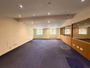 Southlands Ln, West Chiltington to rent Interior Photo- Image 2 of 6