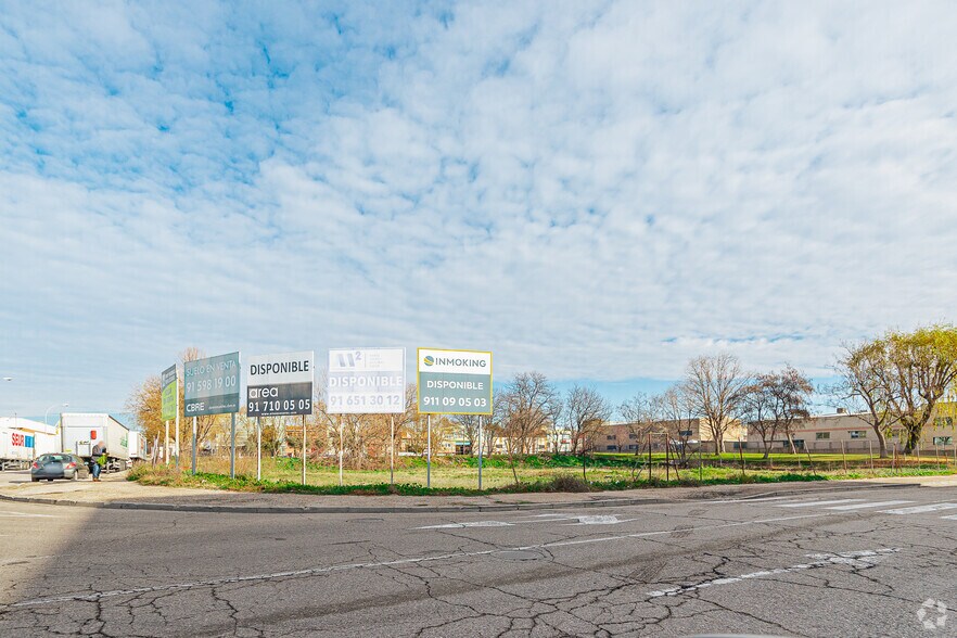 Calle Morse, 23, Getafe, Madrid to rent - Building Photo - Image 3 of 4