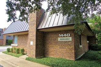 1440 N MacArthur Blvd, Irving, TX for sale Primary Photo- Image 1 of 1