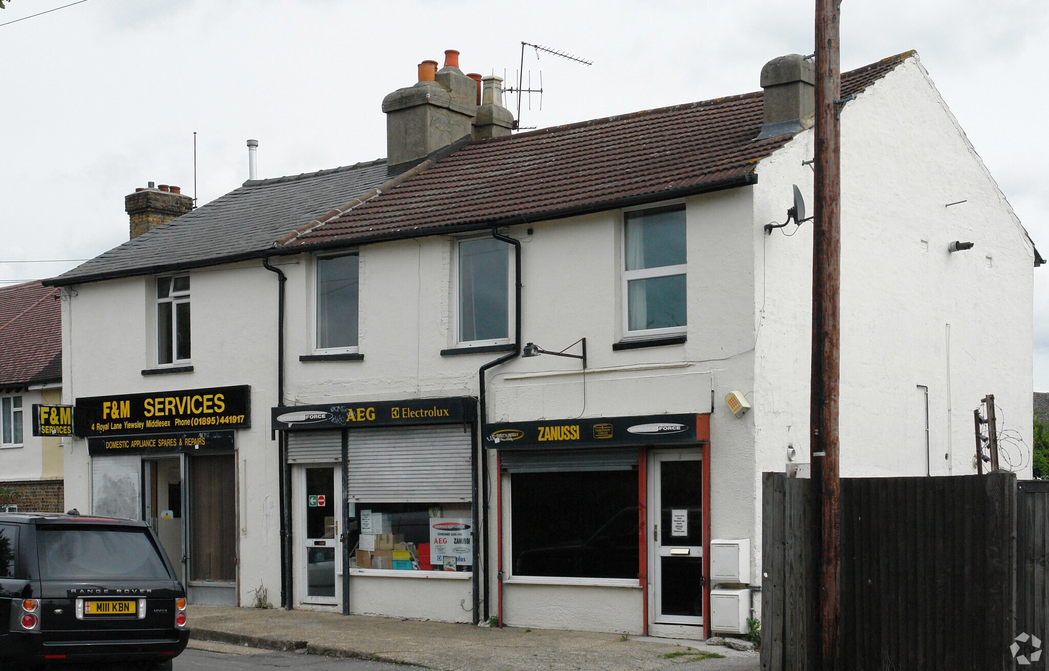 2-4 Royal Ln, West Drayton for sale Primary Photo- Image 1 of 1