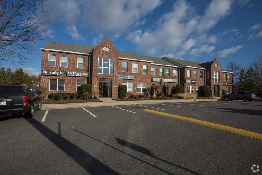 6096-6100 Franconia Rd, Alexandria, VA for rent - Building Photo - Image 1 of 5