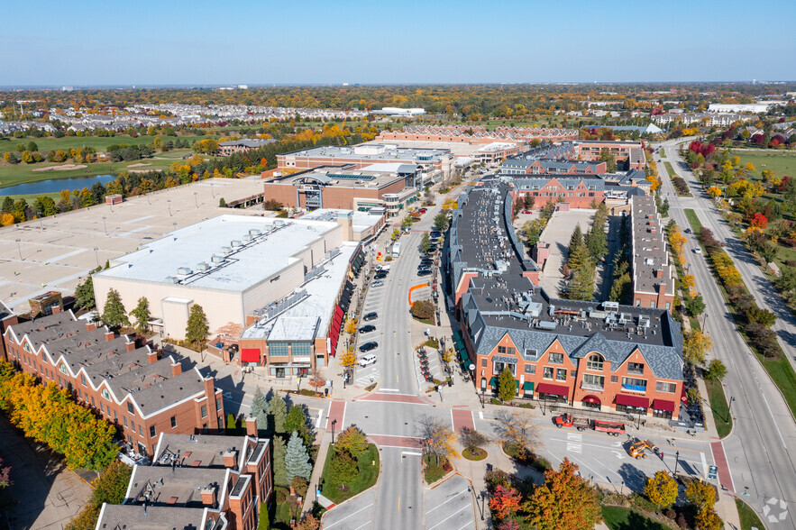 1820-2041 Tower Dr, Glenview, IL for rent - Building Photo - Image 1 of 55