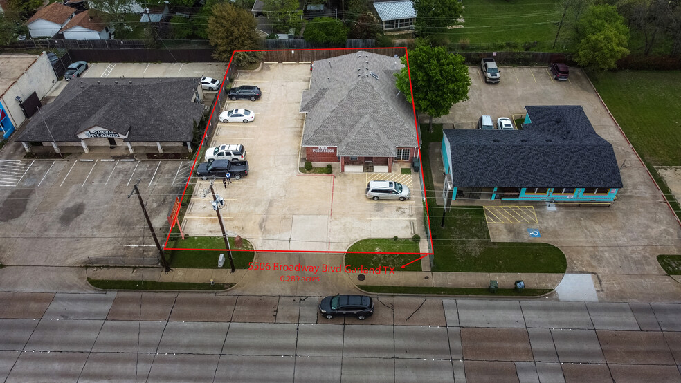 5506 Broadway Blvd, Garland, TX for rent - Building Photo - Image 1 of 35