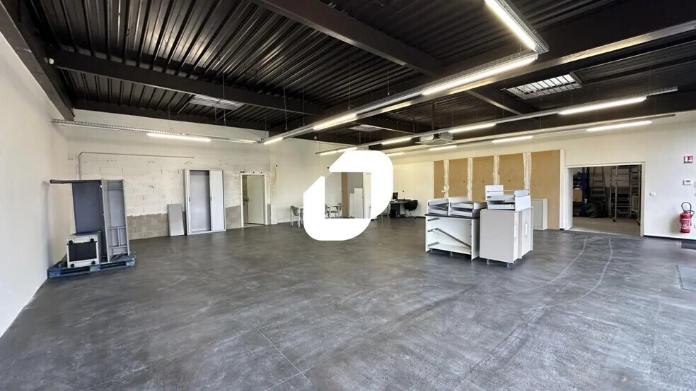 2 Rue Ettore Bugatti, Eckbolsheim to rent - Building Photo - Image 3 of 22