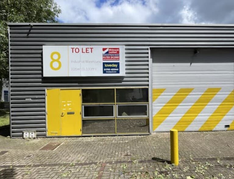 1-17 Kembrey Park, Swindon to rent - Building Photo - Image 2 of 10