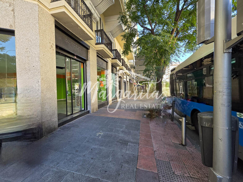 Retail in Madrid, Madrid to rent - Building Photo - Image 1 of 19