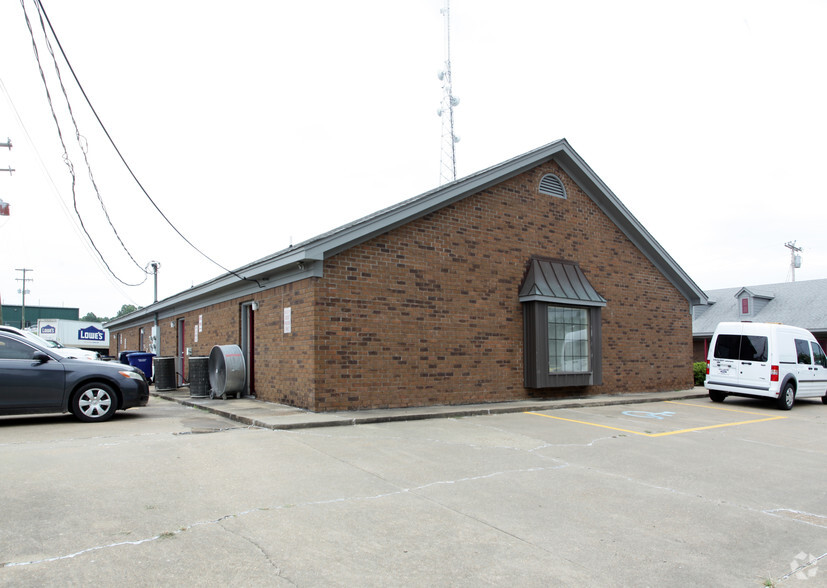 200 Highway 51 N, Batesville, MS for rent - Building Photo - Image 2 of 2