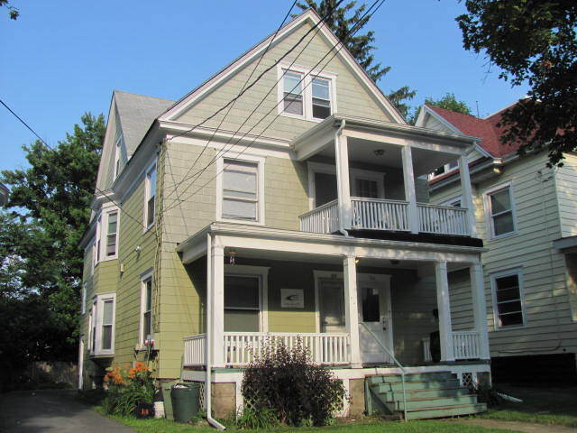 909 Westcott St, Syracuse, NY for sale - Primary Photo - Image 1 of 1