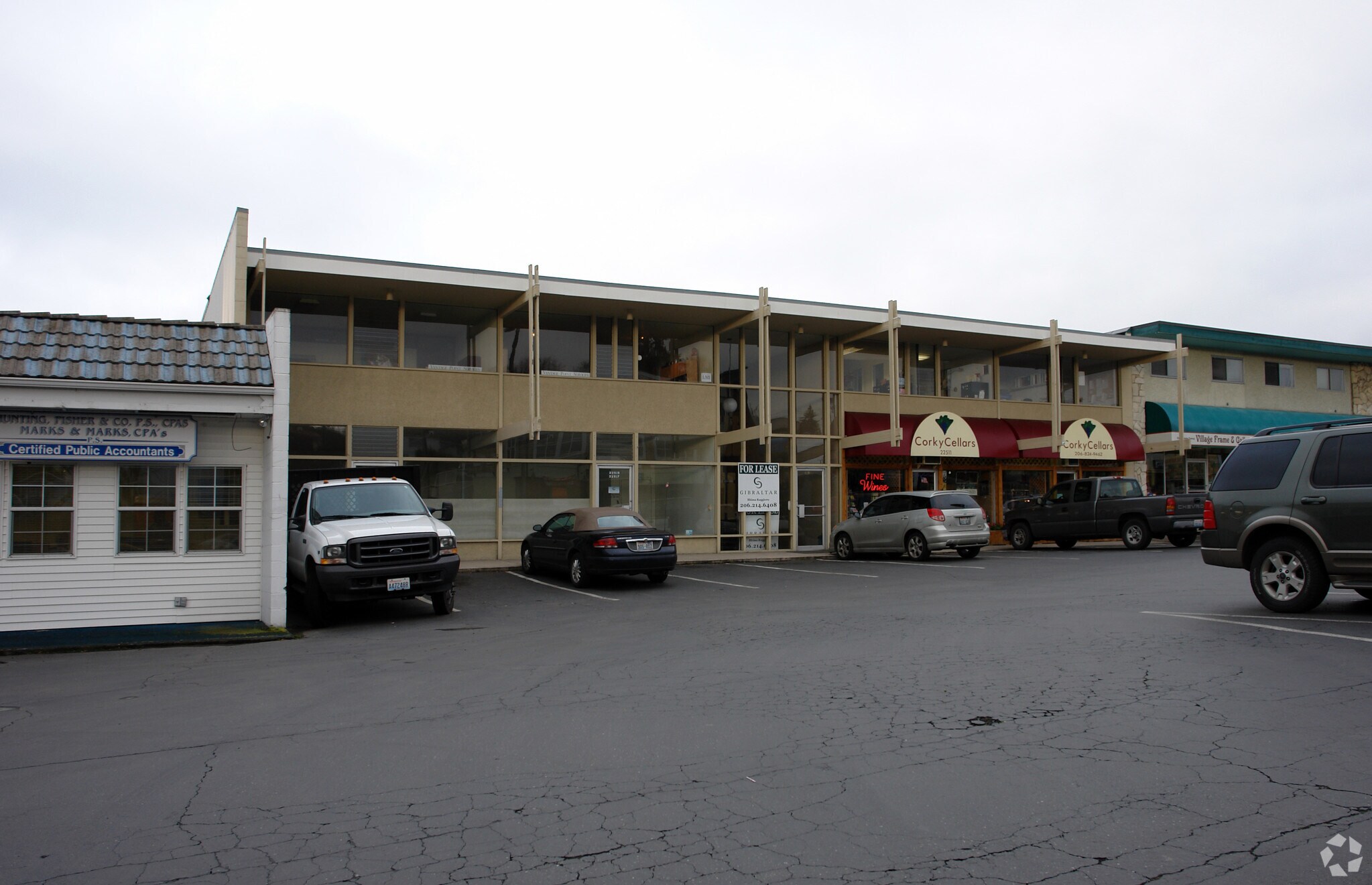 22501-22511 Marine View Dr S, Des Moines, WA for sale Primary Photo- Image 1 of 1