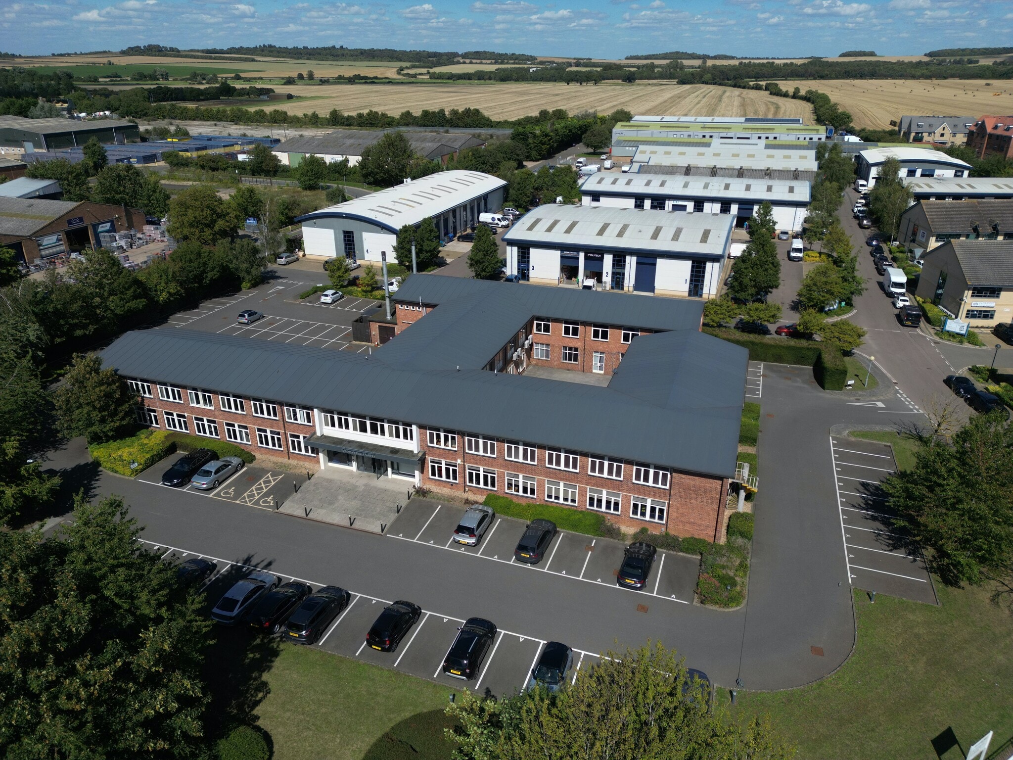 Babraham Rd, Cambridge to rent Building Photo- Image 1 of 4