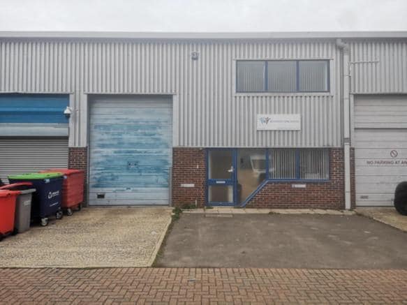 Bridge Rd, Welwyn Garden City to rent - Building Photo - Image 2 of 16