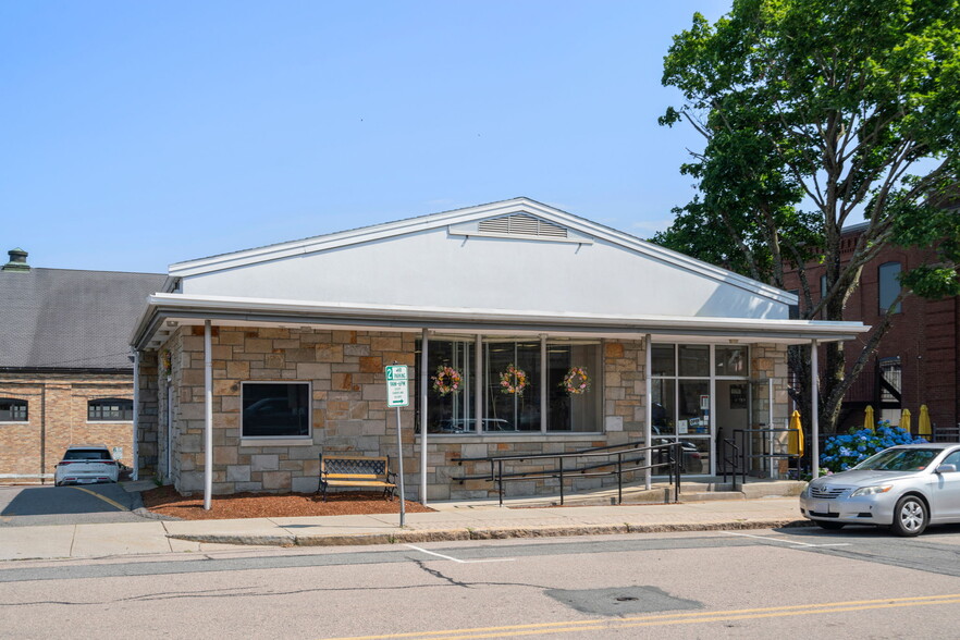 157 Central St, Norwood, MA for rent - Building Photo - Image 1 of 4