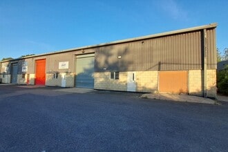 Ardglen Rd, Whitchurch to rent Building Photo- Image 1 of 2