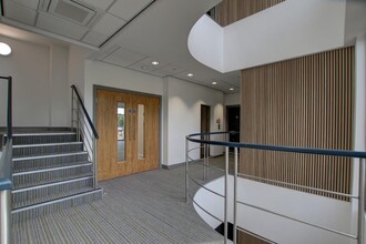 1 Sterling Way, Tingley to rent Interior Photo- Image 2 of 2