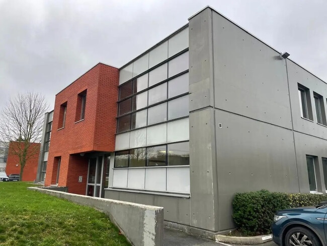 Location Bureaux 101 m²