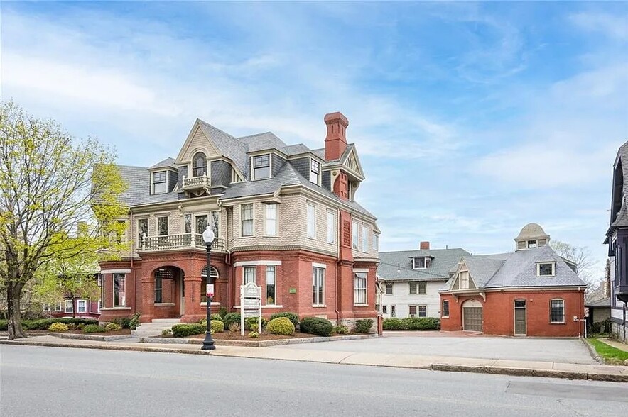 404 County St, New Bedford, MA for rent - Building Photo - Image 1 of 7