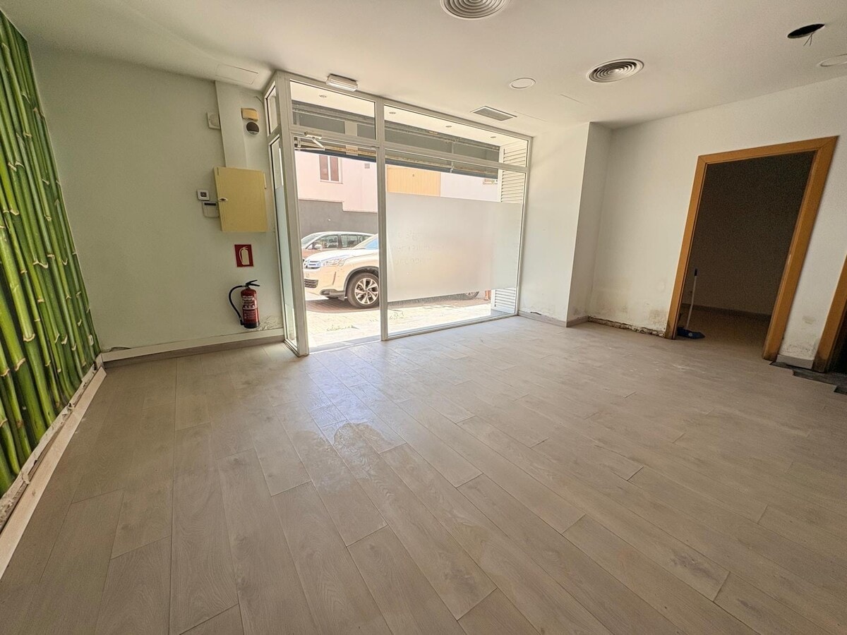 Carrer de Rafael Casanovas, 33, Vilanova del Camí, BAR 08788 - Unit Pta. 1 - - Interior Photo - Image 1 of 12