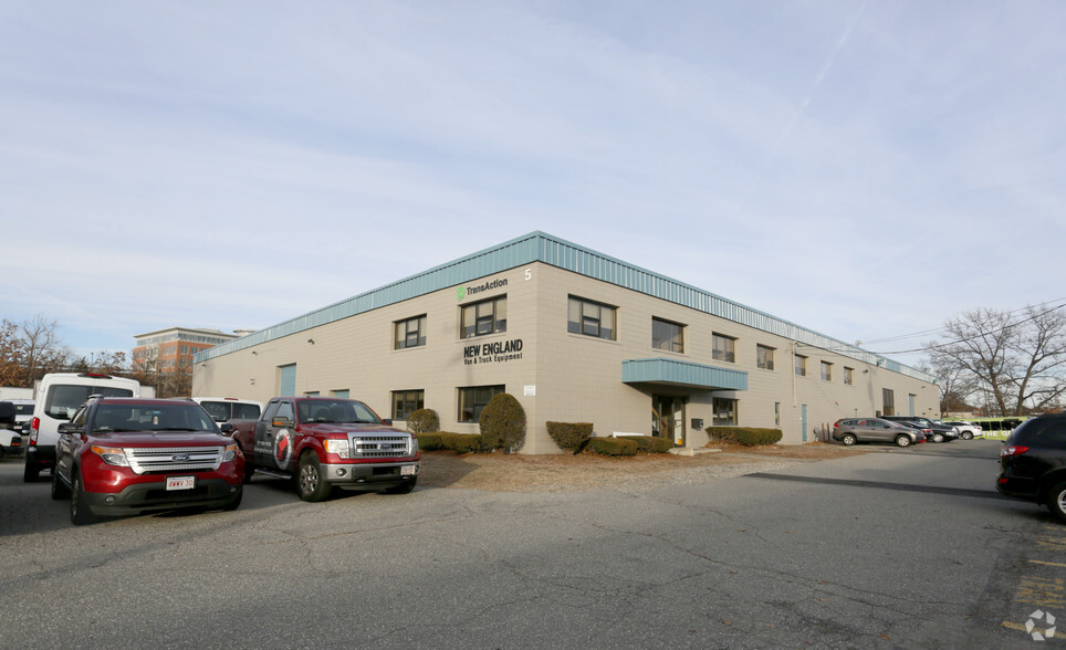 5 Wheeling Ave, Woburn, MA for rent - Primary Photo - Image 1 of 7