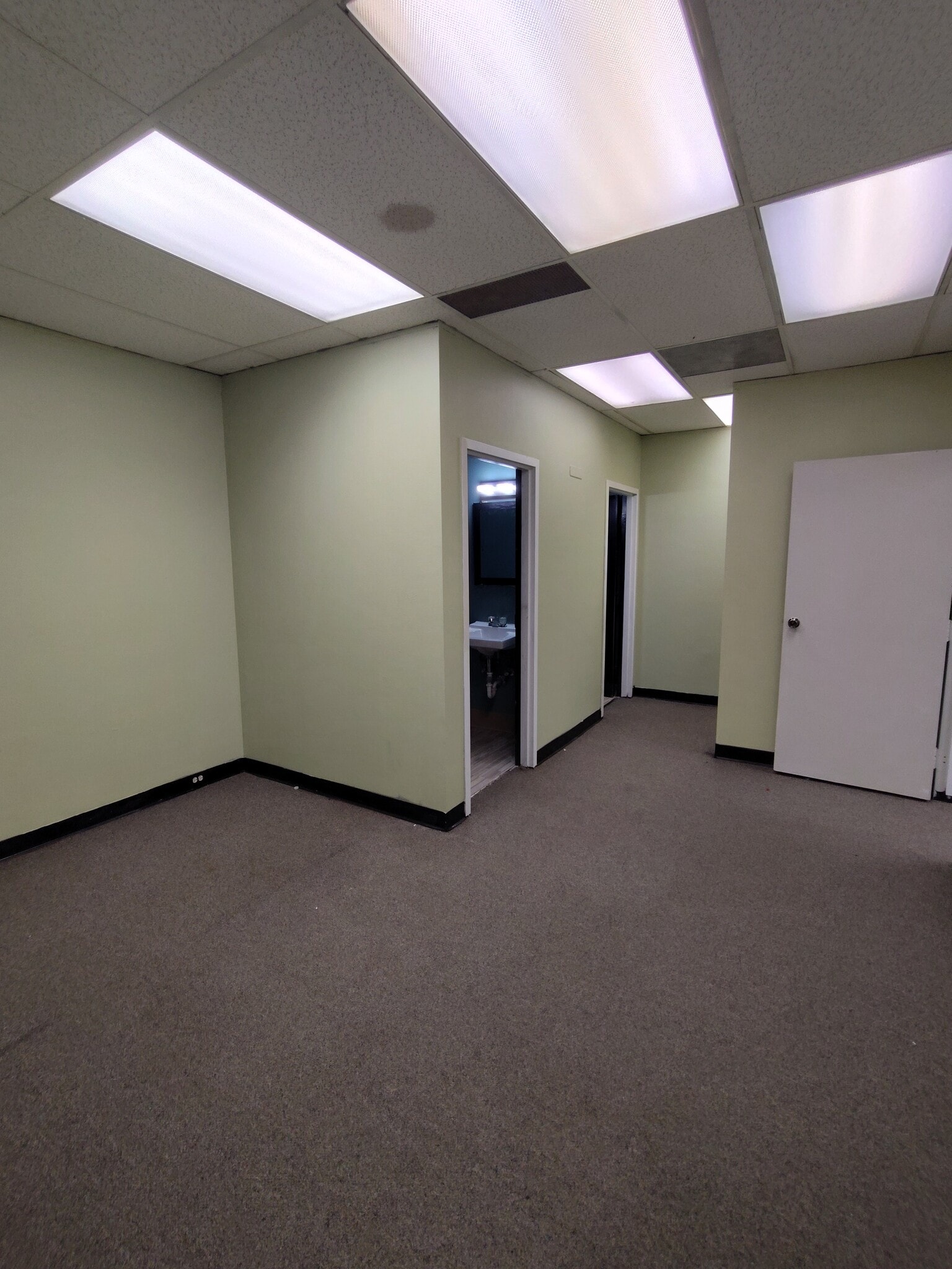 2945 Stone Hogan Connector Rd, Atlanta, GA to rent Building Photo- Image 1 of 7