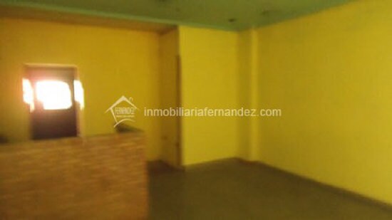 Retail in Cáceres, Cáceres to rent - Building Photo - Image 3 of 19