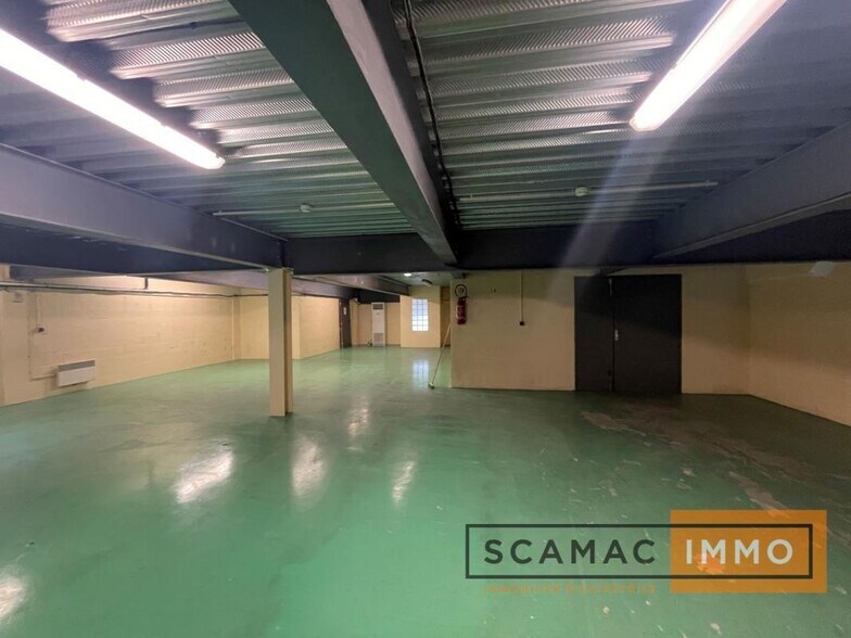 Industrial in Boissy-Saint-Léger to rent - Interior Photo - Image 3 of 6