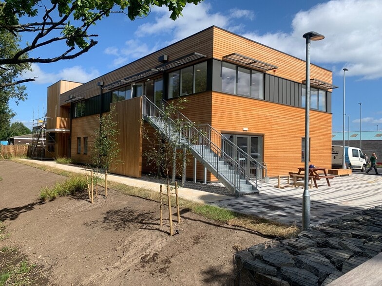 21-23A Carsegate Rd, Inverness to rent - Building Photo - Image 2 of 15