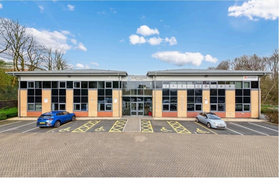 Waters Meeting Rd, Bolton to rent - Building Photo - Image 3 of 3
