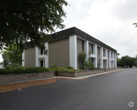 1910 Park Meadows Dr, Fort Myers, FL for rent Building Photo- Image 1 of 9