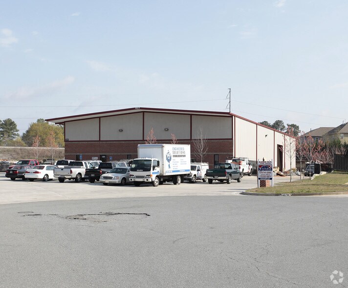 4260 Industrial Center Ln NW, Acworth, GA for rent - Building Photo - Image 1 of 15