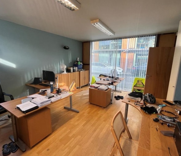 3-4 Pinnell Rd, London, LND SE9 6AR - Unit 4 -  - Interior Photo - Image 1 of 3