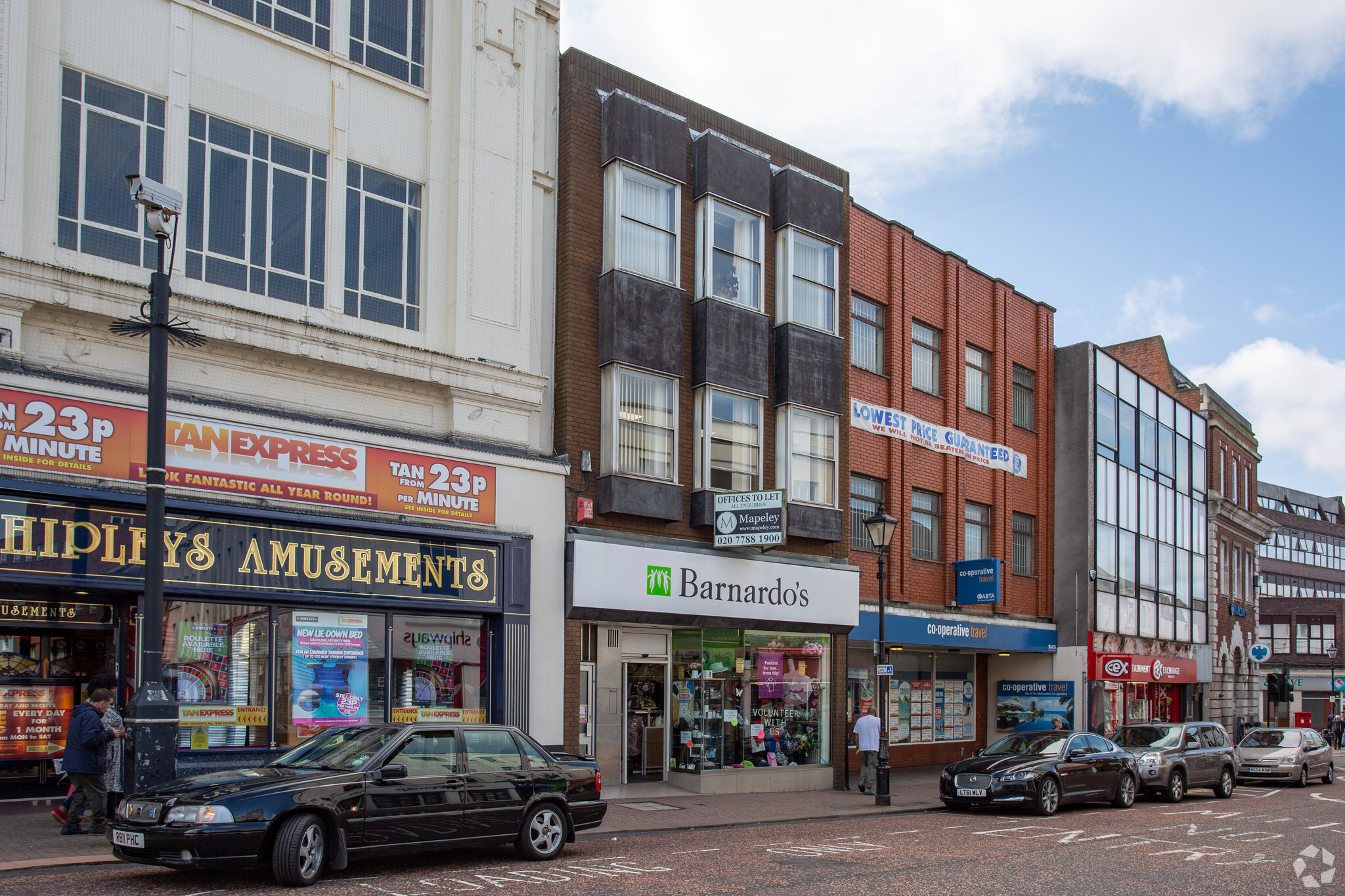 43 High St, Dudley to rent Primary Photo- Image 1 of 3
