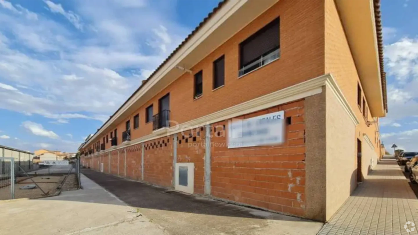 Build-to-Rent in Recas, Toledo for sale Primary Photo- Image 1 of 5