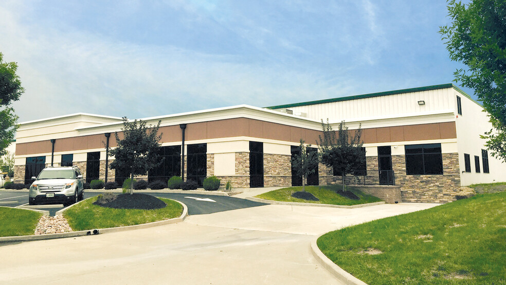 103 Enterprise Dr, Wentzville, MO for sale - Building Photo - Image 1 of 1