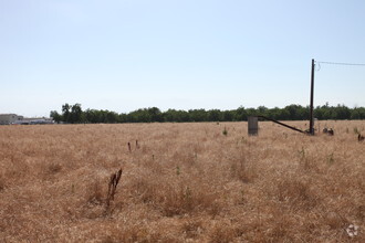 Hwy Frontage Farmersville portfolio of 3 properties for sale on LoopNet.co.uk Primary Photo- Image 1 of 4