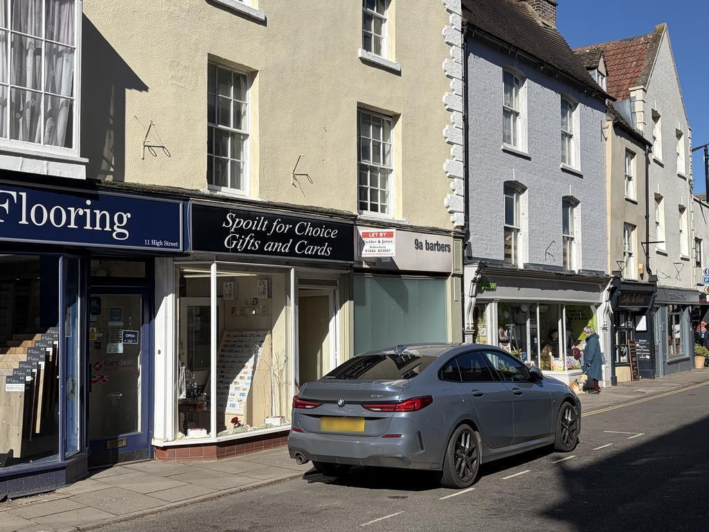 9 High St, Malmesbury to rent Building Photo- Image 1 of 5