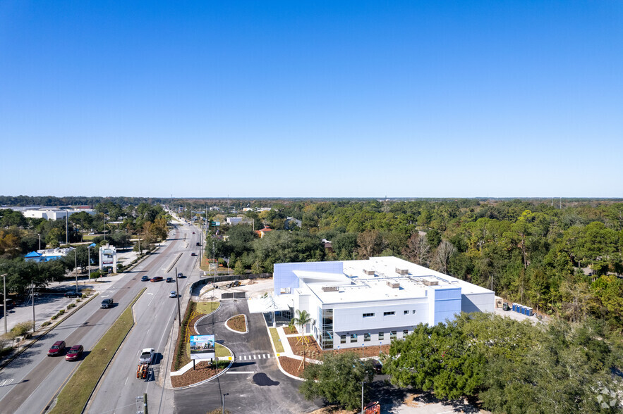 1731 Wells Rd, Orange Park, FL for sale - Aerial - Image 2 of 7