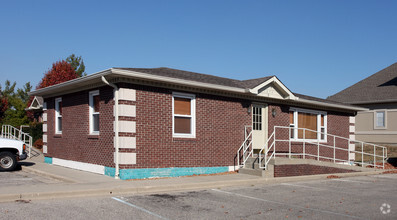 1674 W Smith Valley Rd, Greenwood, IN for sale Primary Photo- Image 1 of 7