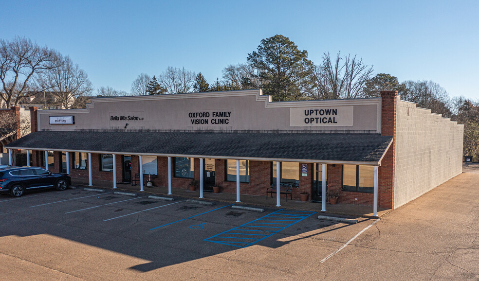 1110 N Lamar Blvd, Oxford, MS for sale - Primary Photo - Image 1 of 1