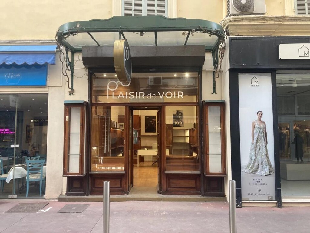 Location Commerce 30 m² - Photo 1
