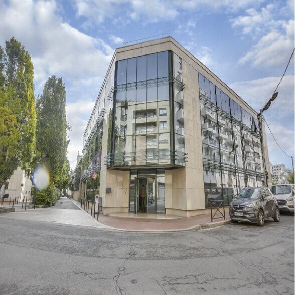 14-16 Rue Clément Bayard, Levallois-Perret to rent - Building Photo - Image 1 of 10