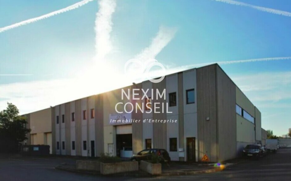 Light Industrial in Gennevilliers to rent - Building Photo - Image 3 of 3