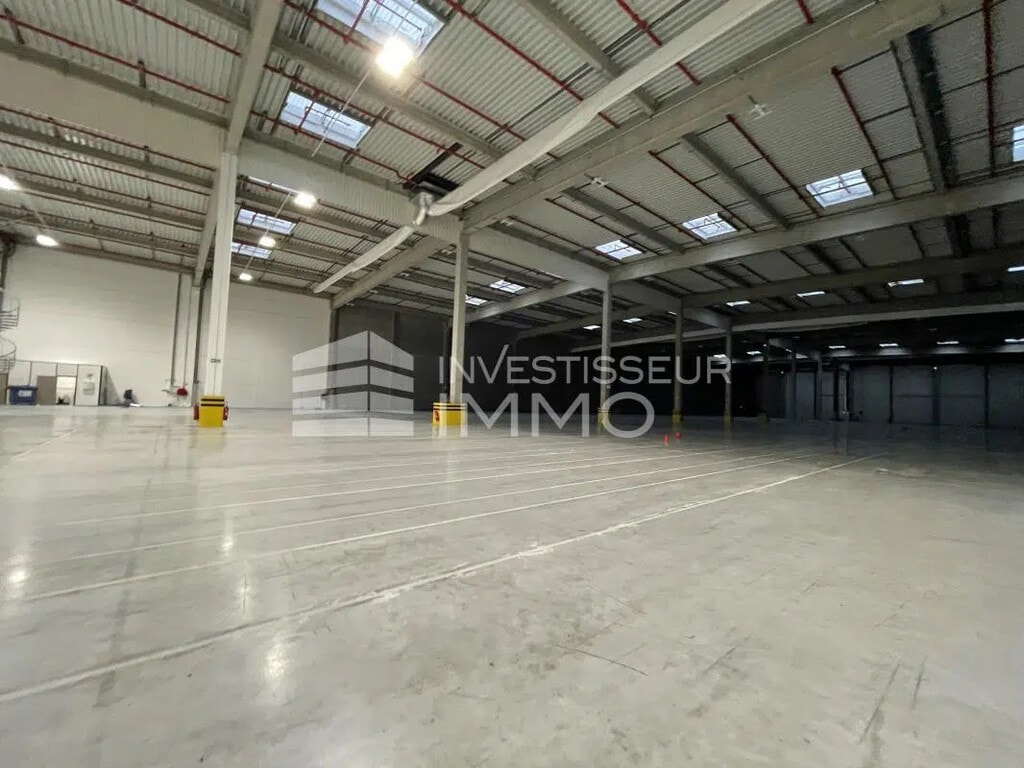 Location Local d'activités 7 437 m² à 30 350 m² - Photo 1