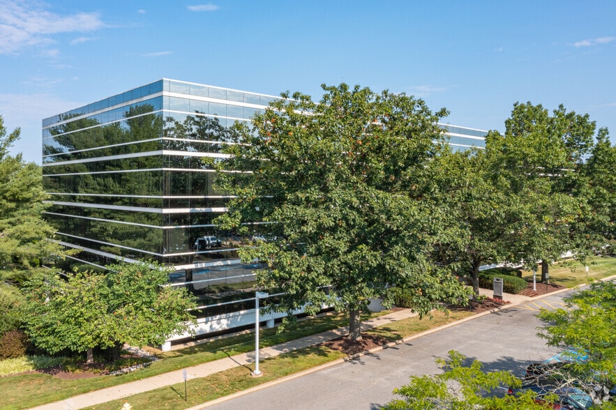 1011 Centre Rd, Wilmington, DE to rent - Building Photo - Image 2 of 5