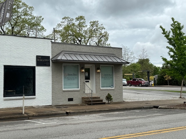 1131 N Wood Ave, Florence, AL for sale - Primary Photo - Image 1 of 9