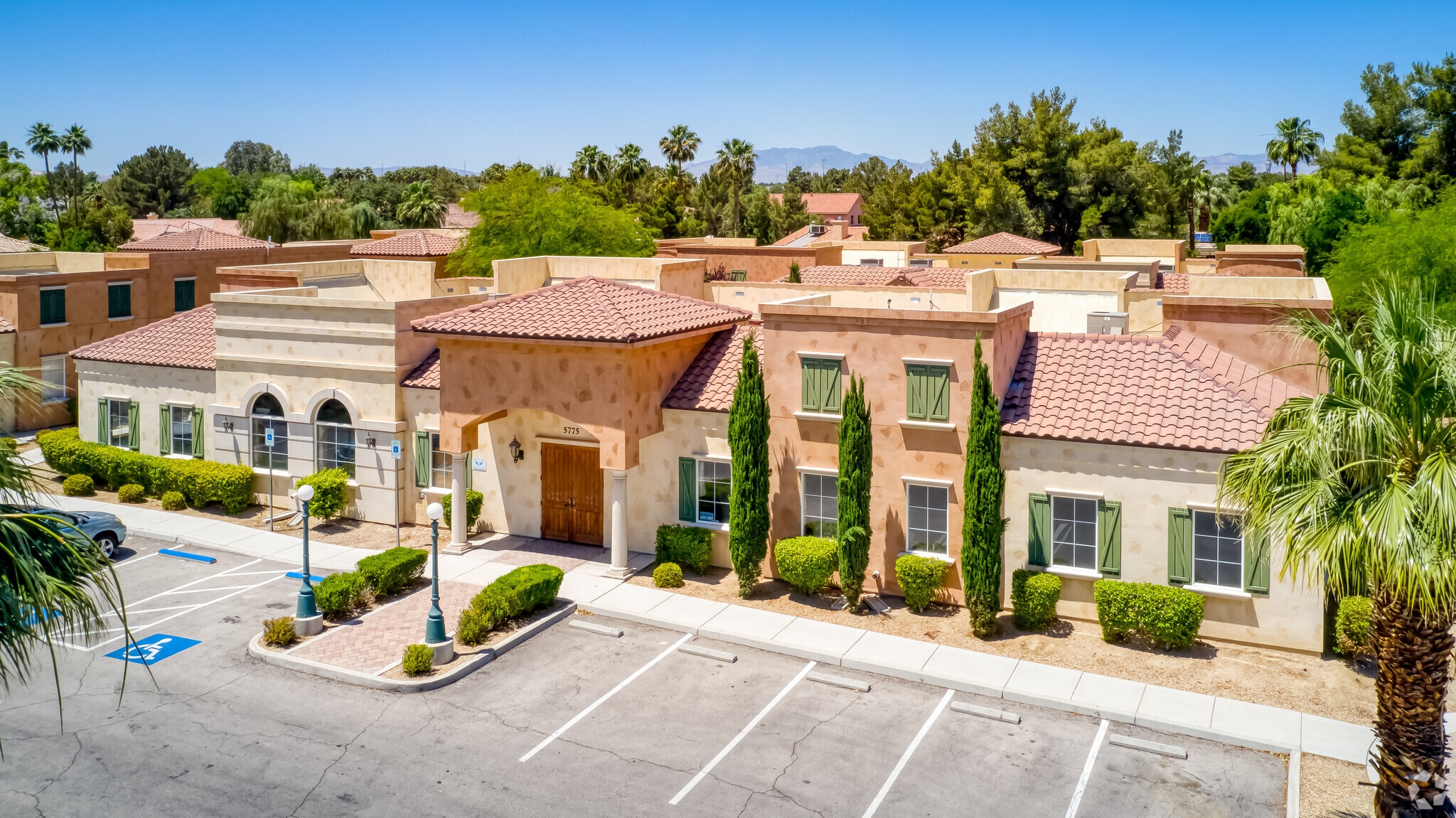 5795 S Sandhill Rd, Las Vegas, NV to rent Building Photo- Image 1 of 35