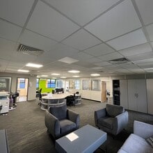 Wing 2 Skyline Ct, Burton On Trent to rent Interior Photo- Image 1 of 4